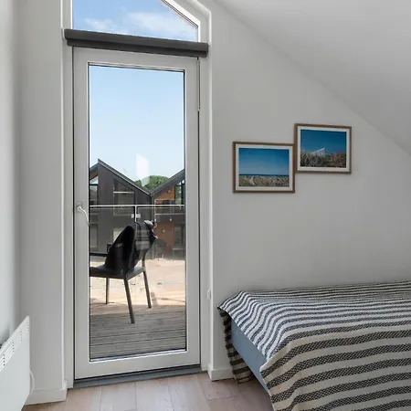 Kysthusene, Lejl, 9 Apartment